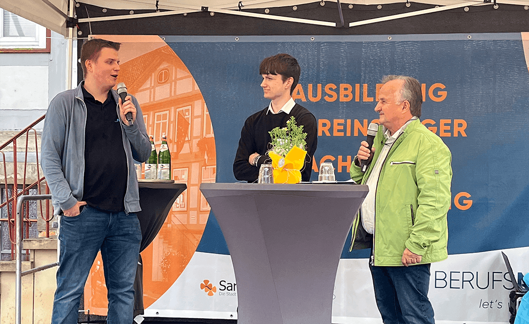 Karrieremesse im Regen